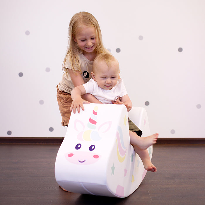 Balansoarul „plimbare pe Unicorn” – o aventură magică ce aduce beneficii reale în dezvoltarea copilului